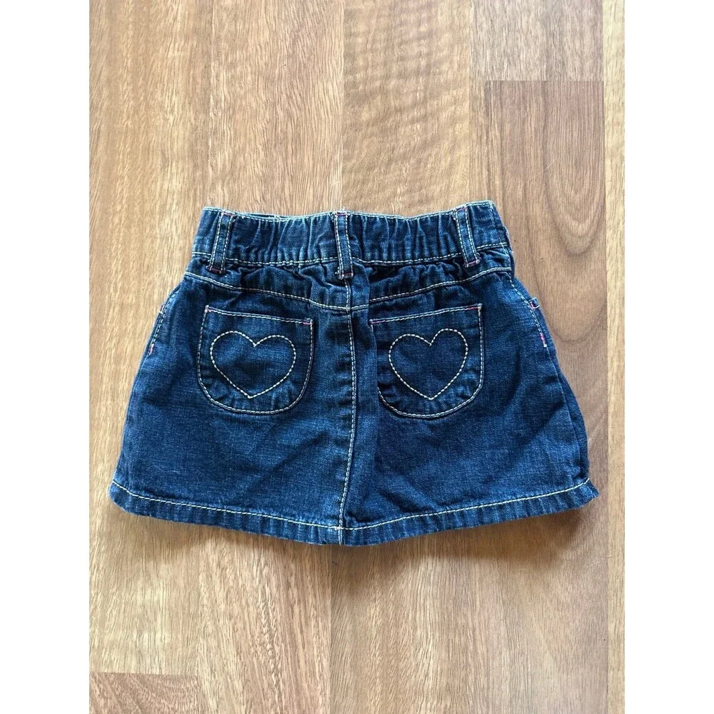 GYMBOREE girls denim skirt with heart buttons and heart stitch pockets